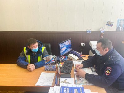 Начальник ОГИБДД МО МВД России «Боготольский» провел оперативное совещание с сотрудниками дорожных служб
